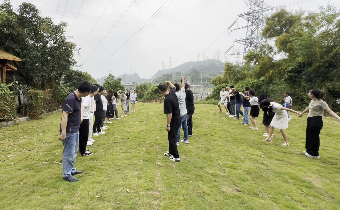 東(dōng)籬小(xiǎo)院(圖9)