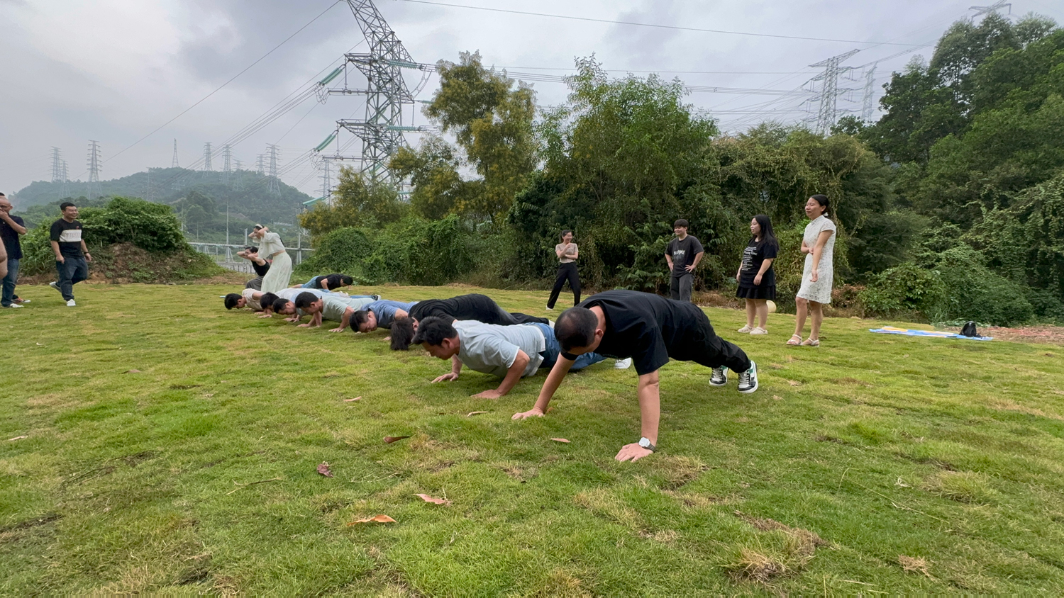 東(dōng)籬小(xiǎo)院(圖10)